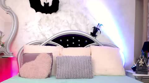 Alicia online show from October 1, 6:51 pm