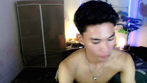 Rence online show from March 27, 3:01 am