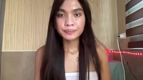 yourehot_sedny online show from May 26, 2:39 am
