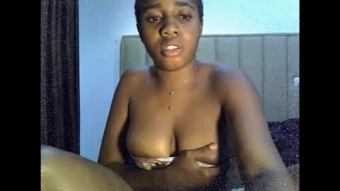 Snapshot of yourfavcamgirl_ chatting on September 11, 9:16 pm favcamgirl online show from September 11, 9:16 pm