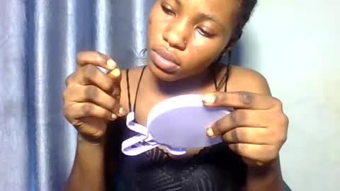 favcamgirl online show from February 13, 8:06 am