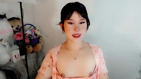 PrettyElla online show from October 30, 2:34 am