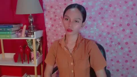 RICCIE MAE online show from November 10, 5:10 am