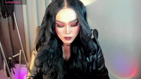  not into STINGY and CHEAP people online show from September 9, 10:21 pm