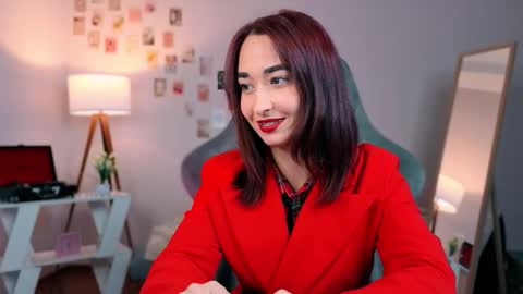 violett online show from September 17, 11:57 am