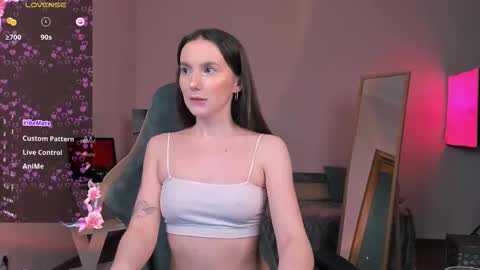 Chloe online show from March 2, 1:04 am