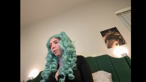 Sarlei Sar-uh-lie online show from October 25, 1:28 am