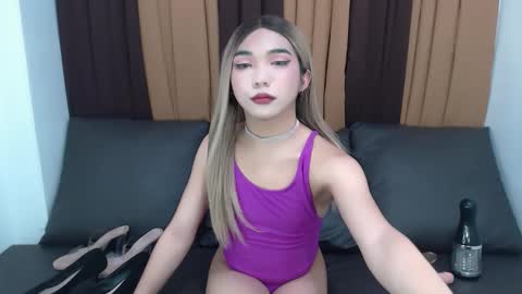 Goddess Yoshi online show from February 21, 9:02 am