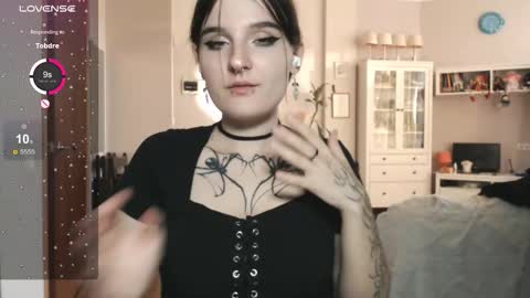 Snapshot of yourhanna_ chatting on September 13, 2:52 pm hanna online show from September 13, 2:52 pm