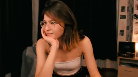 Leyla online show from February 6, 1:43 pm