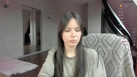 Aida online show from October 2, 10:25 am