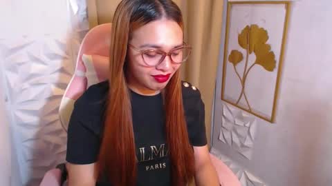 ANASTASIA STEELE online show from November 6, 7:33 am