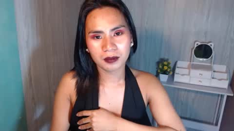 Snapshot of yourhottie_winxxx chatting on March 6, 1:05 am Mauie online show from March 6, 1:05 am