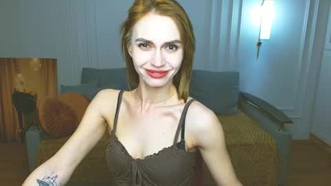 Snapshot of yourladysunshine chatting on February 17, 6:17 pm Ksyusha online show from February 17, 6:17 pm