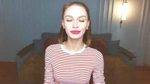 Snapshot of yourladysunshine chatting on February 25, 9:42 am Ksyusha online show from February 25, 9:42 am