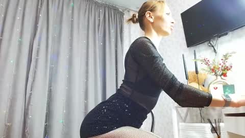 Snapshot of yourladysunshine chatting on February 3, 12:36 pm Ksyusha online show from February 3, 12:36 pm