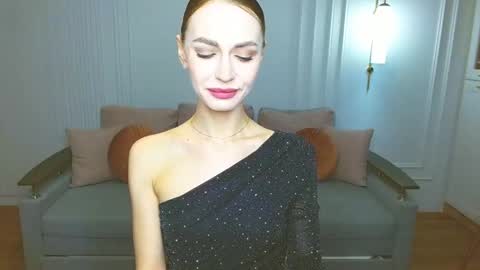 Snapshot of yourladysunshine chatting on February 14, 8:21 am Ksyusha online show from February 14, 8:21 am