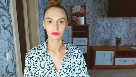 Snapshot of yourladysunshine chatting on September 13, 8:06 am Ksyusha online show from September 13, 8:06 am