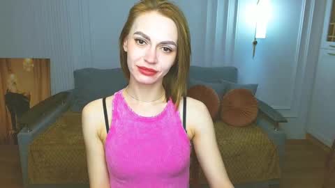 Snapshot of yourladysunshine chatting on February 18, 7:54 am Ksyusha online show from February 18, 7:54 am