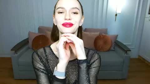 Snapshot of yourladysunshine chatting on February 6, 5:30 pm Ksyusha online show from February 6, 5:30 pm