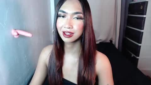 yourlovebella88 online show from March 2, 9:32 pm