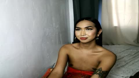 yourlovebella88 online show from February 19, 6:55 am