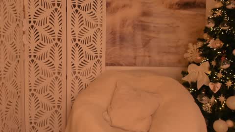 Sarah online show from December 14, 11:12 pm