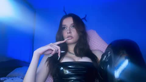 yourmizery online show from May 1, 8:36 pm