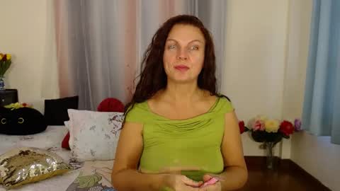 yourmysterycharm online show from February 15, 5:41 am