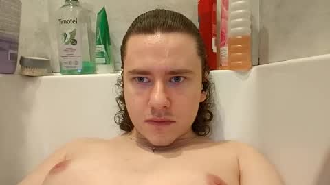 Nylon slave online show from March 23, 2:16 am