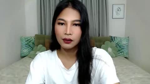 yourprettybella_ts online show from January 17, 6:39 pm