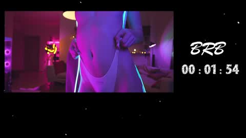Snapshot of yourprettykate_ chatting on December 22, 8:05 am online show from December 22, 8:05 am