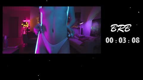 Snapshot of yourprettykate_ chatting on December 20, 6:56 pm online show from December 20, 6:56 pm