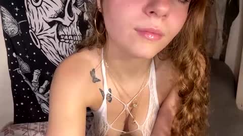 Snapshot of yourprettylittlecumslut chatting on January 22, 4:55 am YourPrettyLittleCumSlut online show from January 22, 4:55 am