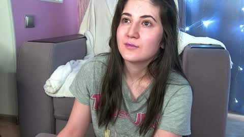 Yourr Muse online show from March 18, 3:56 am