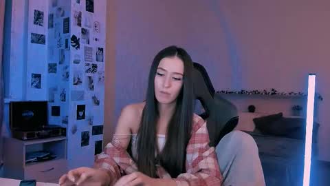 Eva online show from September 27, 8:06 pm