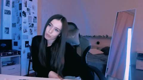 Eva online show from October 5, 9:11 pm