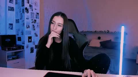 Eva online show from September 26, 7:55 pm