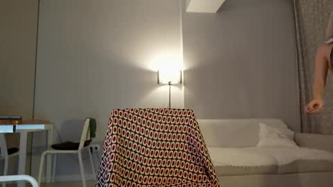 Luminous Luna online show from December 22, 1:07 pm