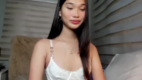 Snapshot of yoursluttyashxx chatting on September 21, 4:11 pm yoursluttyashxx online show from September 21, 4:11 pm