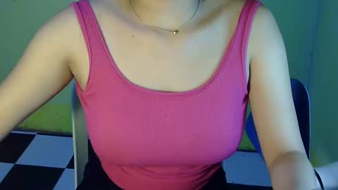 yoursweet_vanessa26 online show from October 26, 7:46 pm