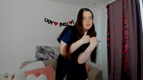 yoursweetmaddy online show from March 13, 5:11 am