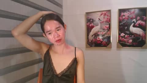 yourtinybunny online show from March 11, 9:02 am