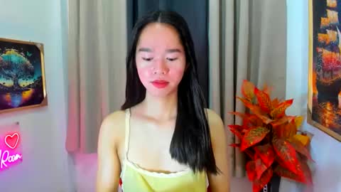 yourtinybunny online show from March 23, 11:26 am