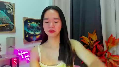 yourtinybunny online show from February 2, 11:17 am