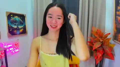 yourtinybunny online show from March 11, 12:30 pm