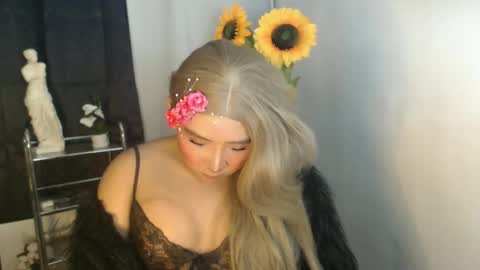 Jeen online show from February 24, 9:20 pm