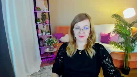 Alice online show from October 14, 1:47 pm