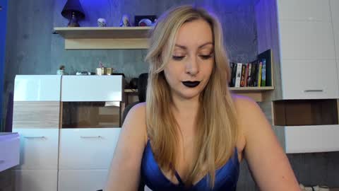 YourVenus00 -Follow my OF online show from January 7, 7:52 am