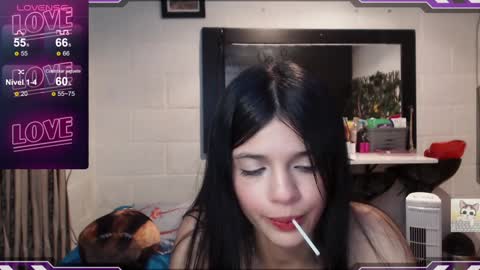 Snapshot of ysera_cb chatting on January 6, 12:24 pm Lilith online show from January 6, 12:24 pm